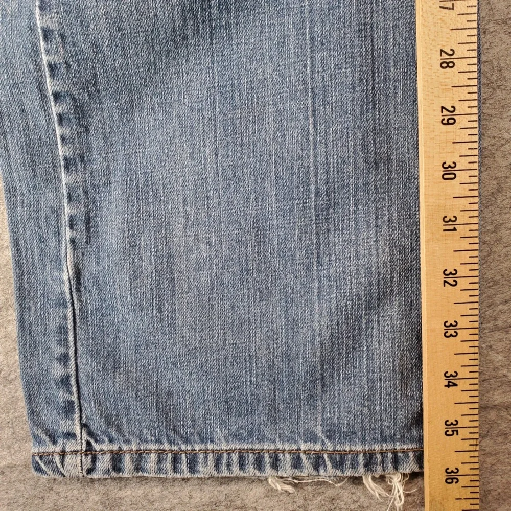 Levis measurements waist
